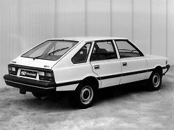 FSO Polonez se vyráběl mezi lezy 1978 až 2002
