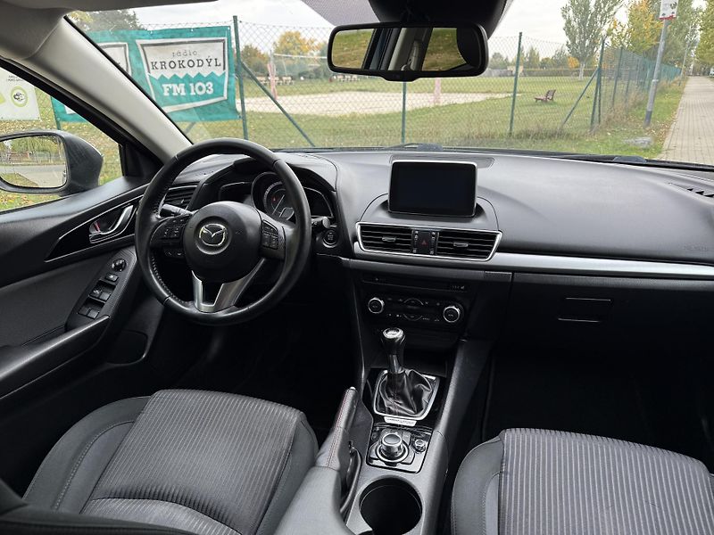 Mazda 3 2.0 Urban Limited - fotka 26 z 34