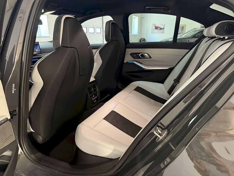 BMW M3 Competition xDrive NEW Indiv. - fotka 22 z 46