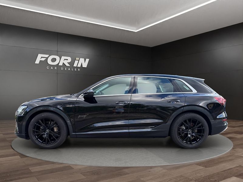 Audi e-tron (2023) 55 300KW 21 ALU  - fotka 3 z 27