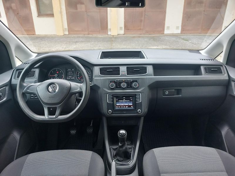 Volkswagen Caddy (2016) 2,0 Tdi 75kw 5 míst MAXI - fotka 13 z 17