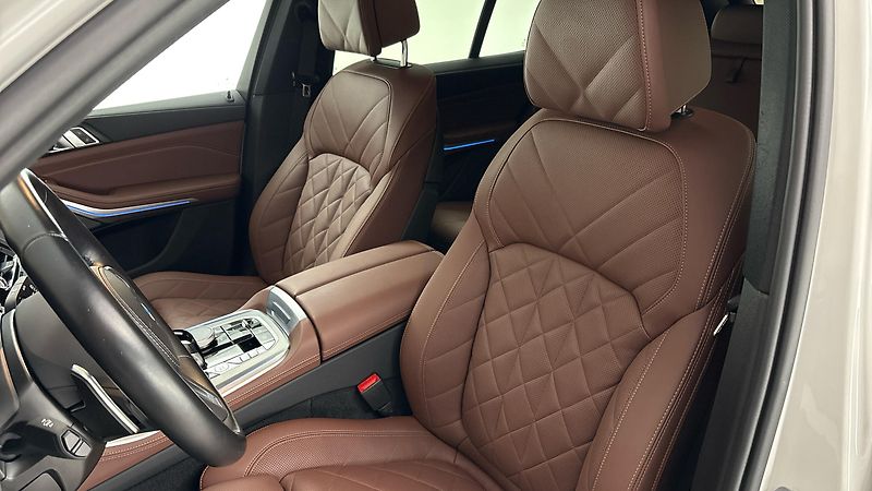 BMW X5 45e AUT xDrive M-paket - fotka 15 z 30