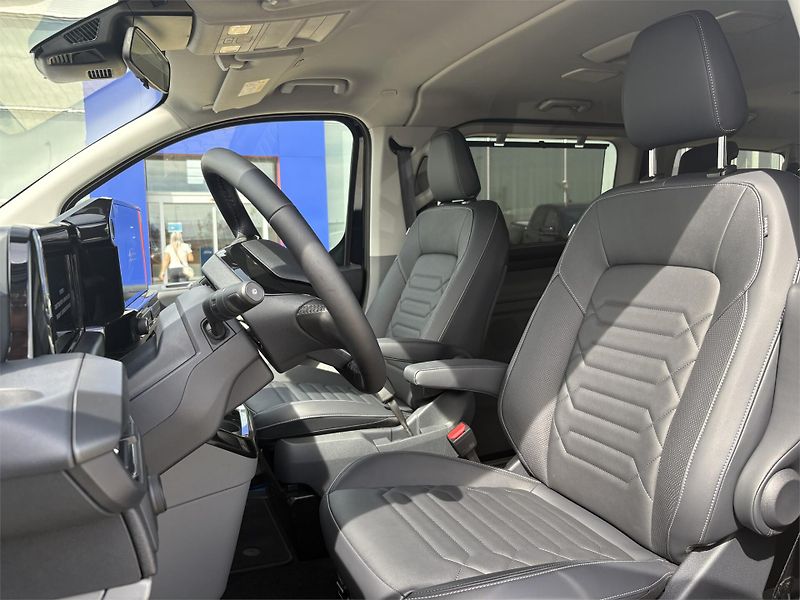Ford Tourneo Custom (2025) Titanium X L1, Tourneo, 2.0 Ec - fotka 11 z 19