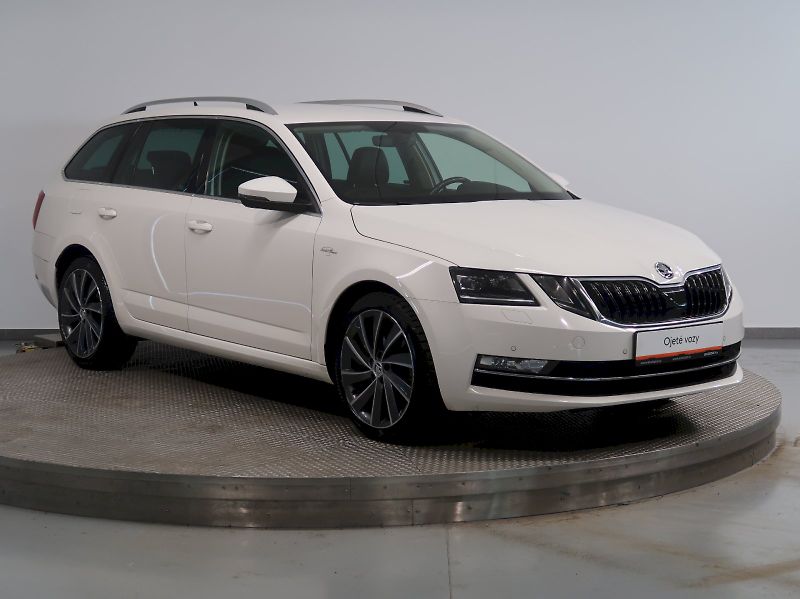 Škoda Octavia (2019) LAURIN&KLEMENT 2.0TDI 135KW 4x - fotka 6 z 40