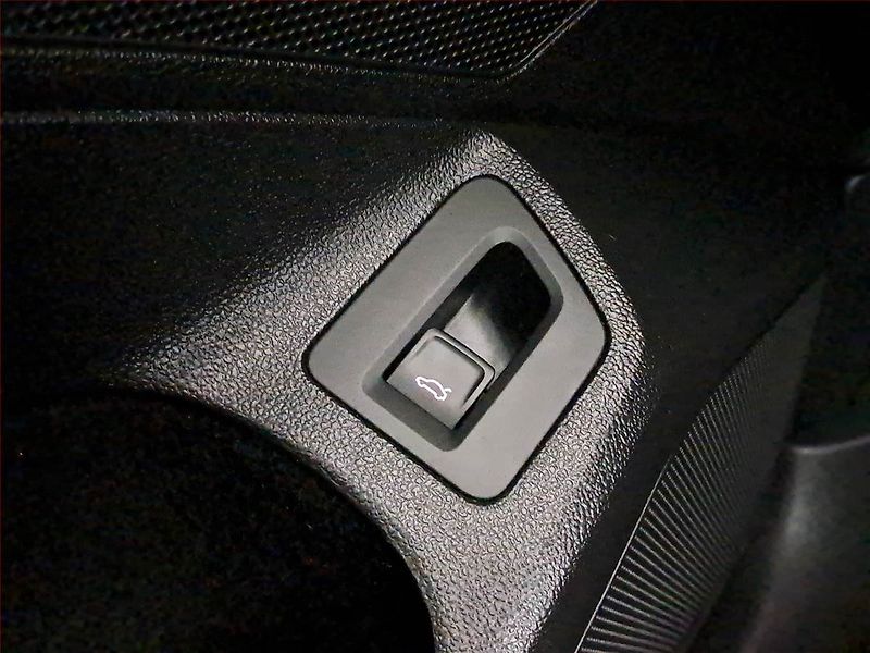 Volkswagen Passat (2017) 2.0 TDI, Kůže, Navi, Tempomat - fotka 22 z 22