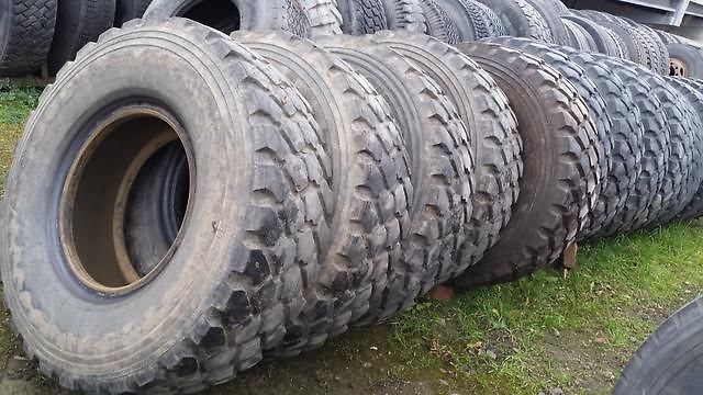 Ostatní pneu Michelin R20 365 85 XZL - fotka 5 z 13