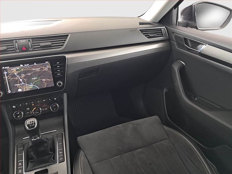 Škoda Superb (2022) Style Plus 1.5 TSI - fotka 8 z 17