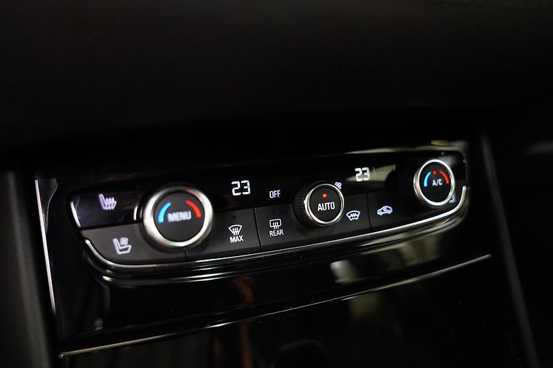 Opel Grandland X - fotka 23 z 29