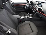 BMW Řada 3 (2018) Sport Line 320d xDrive GT - náhled 7