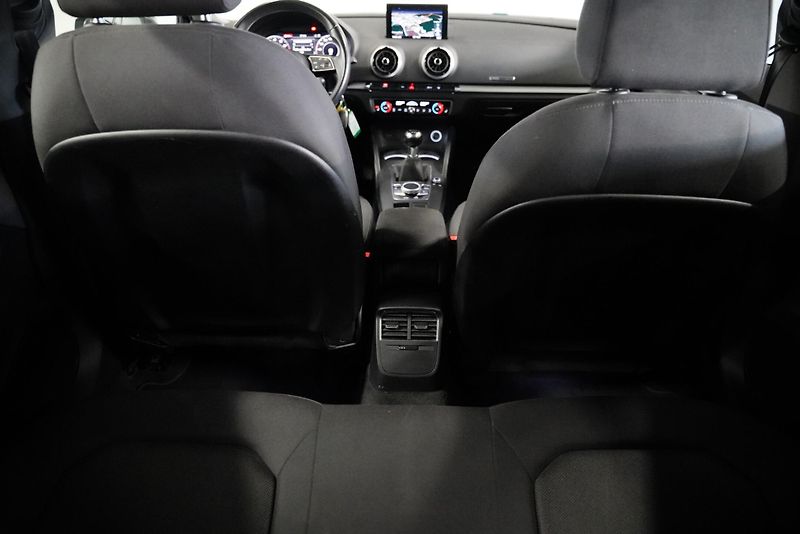 Audi A3 - fotka 25 z 27