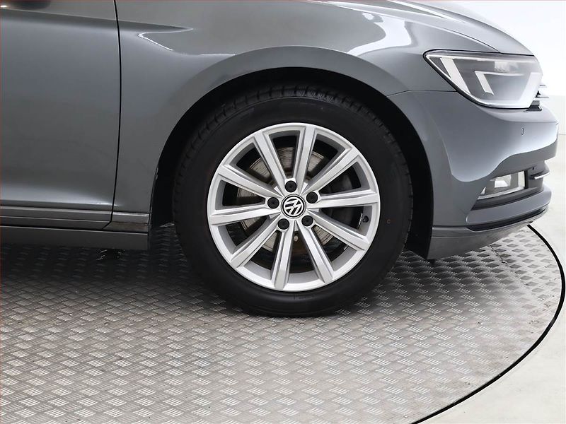 Volkswagen Passat (2015) Comfortline 2.0 TDI, Tempomat - fotka 13 z 16