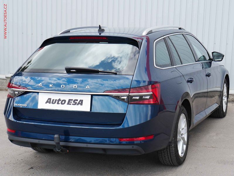 Škoda Superb (2020) 2.0TDi, Style, DSG, LED - fotka 4 z 23