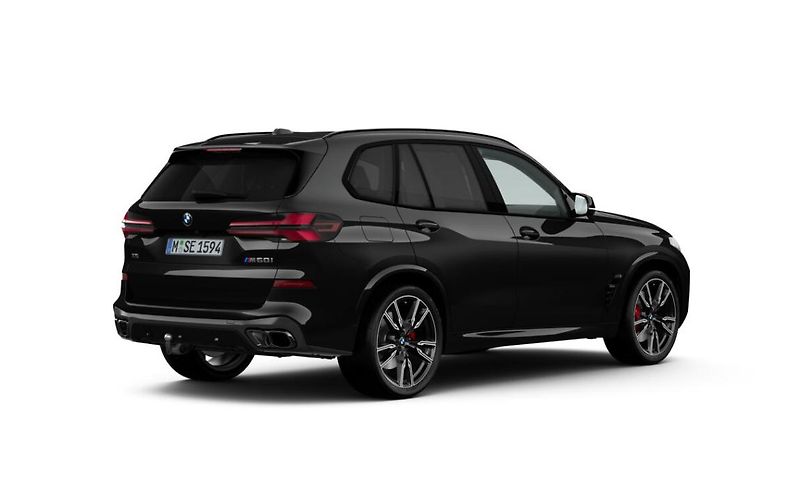 BMW X5 M60i - fotka 2 z 4