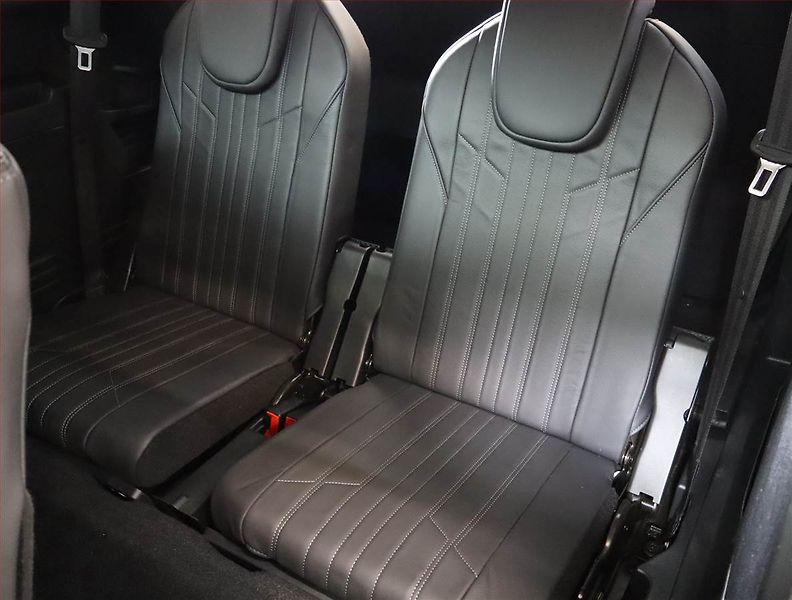 Peugeot 5008 (2019) PureTech 130, 7 míst - fotka 23 z 25