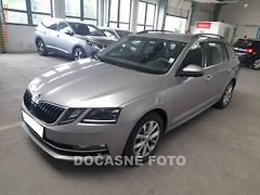 Škoda Octavia (2017) 1.6 tdi, ČR, LED, autoAC - fotografie inzerátu