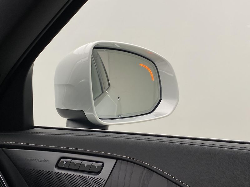 Volvo XC90 B6 AWD INSCRIPTION AUT CZ 7m - fotka 40 z 55