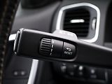 Volvo V60 2.4 D6 162kW R-Design Aut. DPH - náhled 20