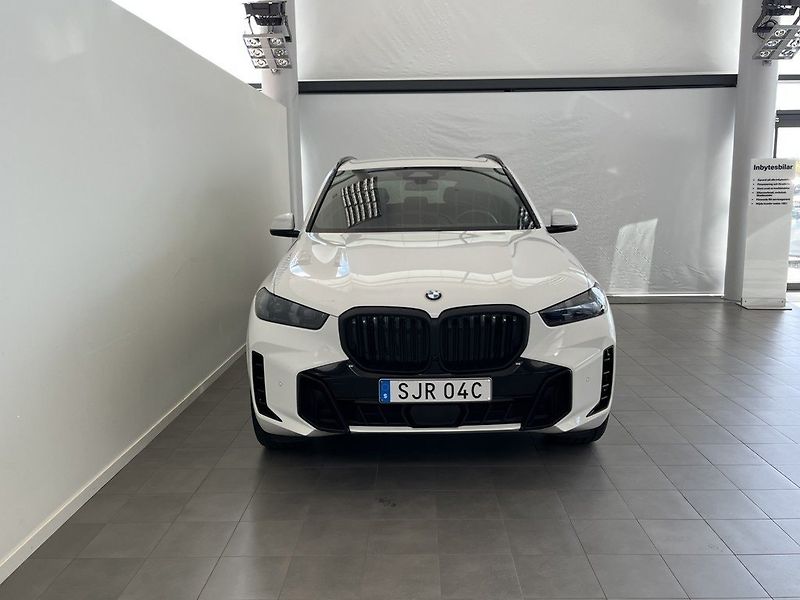 BMW X5 xDrive30d M-Sport Pro 360 Vent - fotka 2 z 13