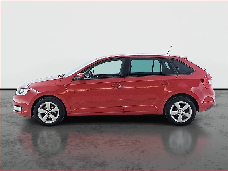 Škoda Rapid (2015) Spaceback 1.2 TSI, ČR,1.maj - fotka 3 z 18