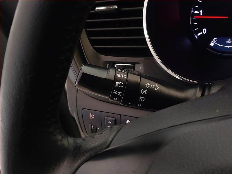 Kia Optima (2012) 1.7 CRDi, Tempomat - fotka 16 z 19