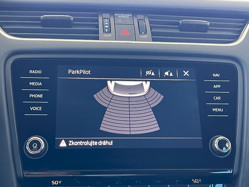 Škoda Octavia (2018) 1.5 TSI 110kW DSG Style Plus c - fotka 14 z 31