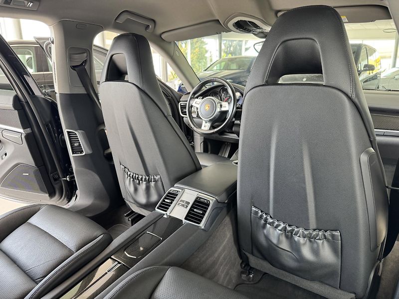 Porsche Panamera Diesel*221kW*Chrono*Webasto - fotka 16 z 33