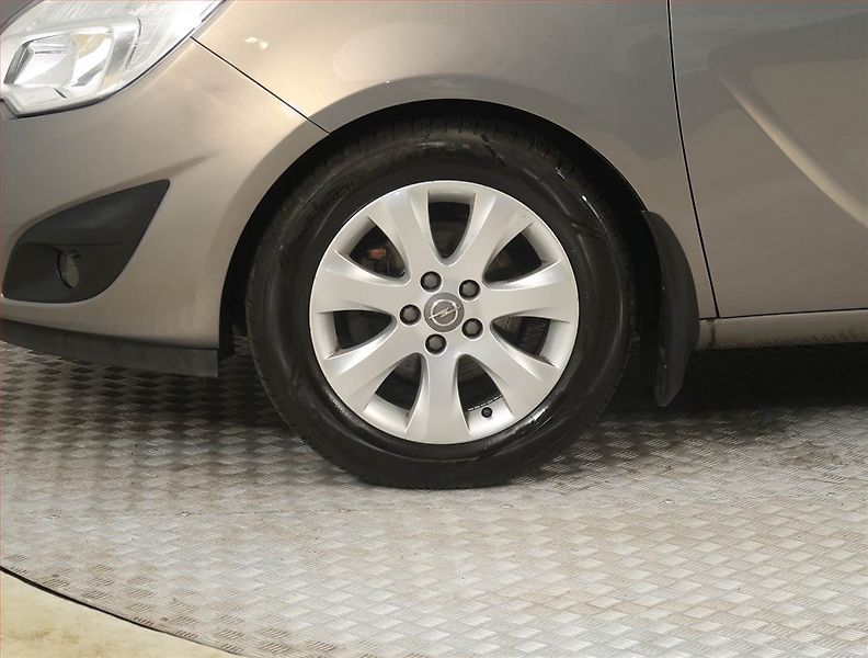 Opel Meriva (2013) 1.4 Turbo, ČR,1.maj - fotka 14 z 17