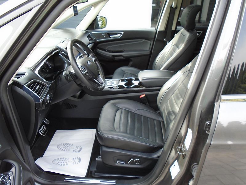 Ford Galaxy 2,0EcoBlue 140kW AWD Vignale  - fotka 16 z 50