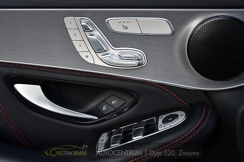 Mercedes-Benz GLC 220d 4M AMG+ TAŽNÉ - fotka 26 z 51