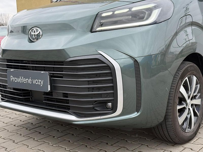 Toyota ProAce Verso BEV 75kWh Business Comfort L2 - fotka 28 z 29
