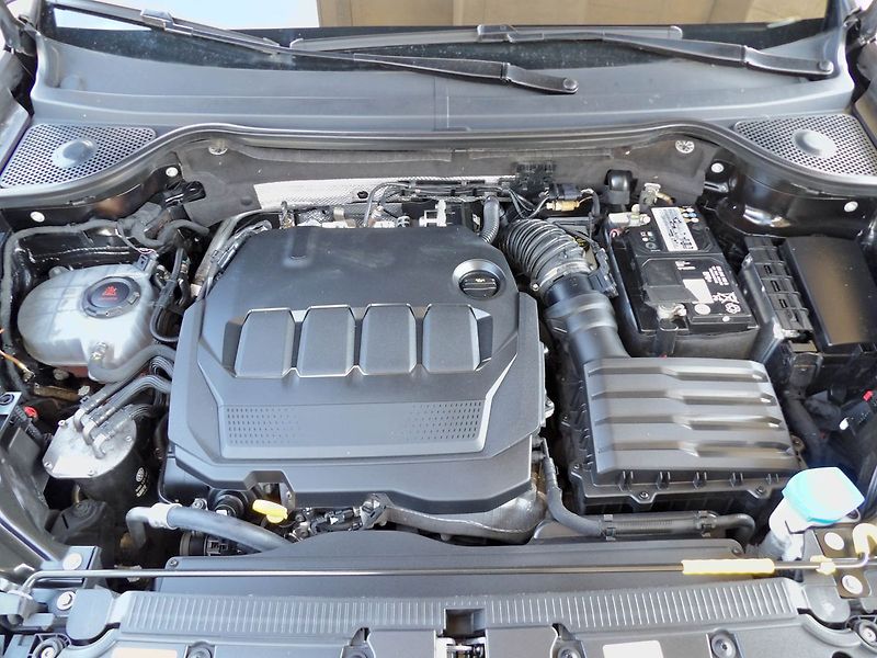 Seat Ateca 2.0TDI 110kW DSG Virtual LED - fotka 25 z 30