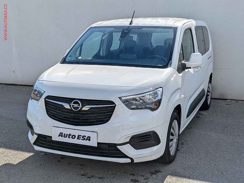 Opel Combo (2020) 1.5CDTi MAXi XL, Life, +kola - fotka 3 z 16