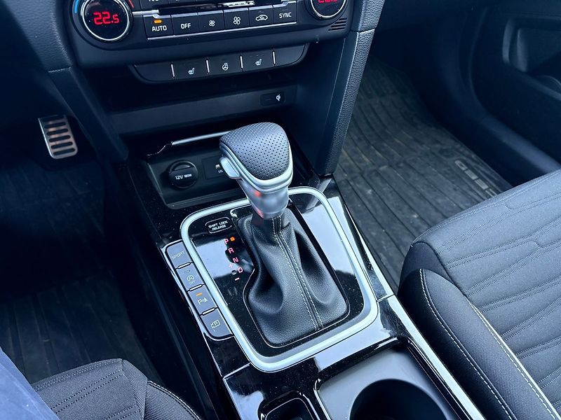 Kia Ceed (2025) 1,6 T-GDi GPF 7DCT GT-LINE 132 - fotka 7 z 7