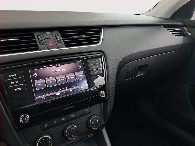 Škoda Octavia (2018) Ambition 1.6 TDI, Serv.kniha - fotka 12 z 17