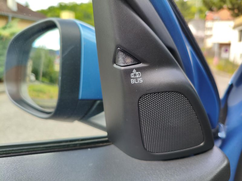 Volvo V60 (2014) 1,6 Diesel - fotka 25 z 33