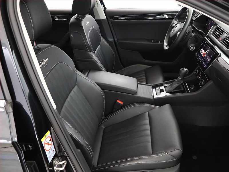 Škoda Superb (2021) Laurin&Klement 2.0 TDI - fotka 7 z 23