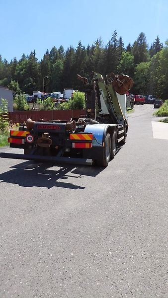 Iveco (2009) 450 kontejner+ruka - fotka 8 z 12