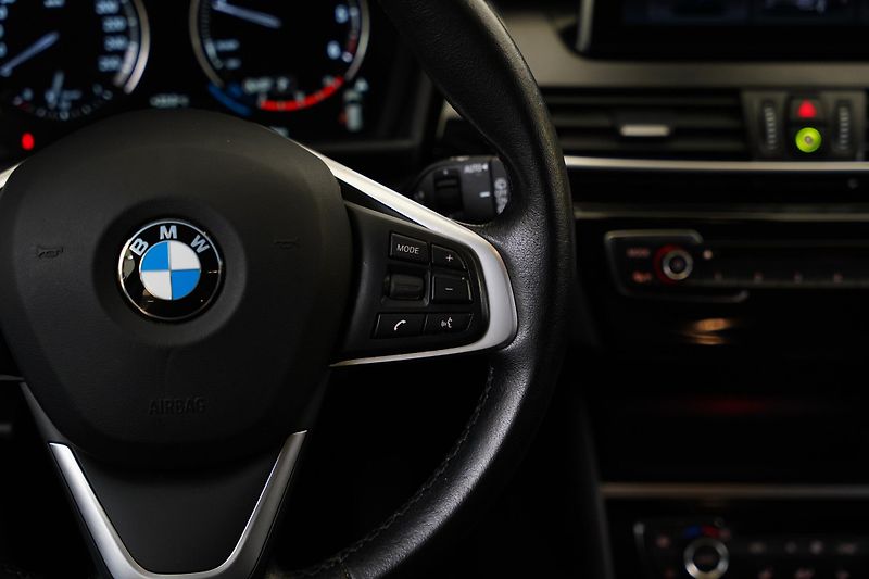 BMW Řada 2 - fotka 16 z 26