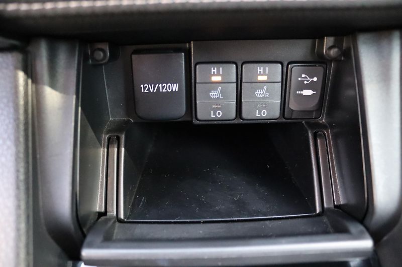 Toyota Corolla (2018) Toyota Corolla Sedan 1.6 - fotka 39 z 60