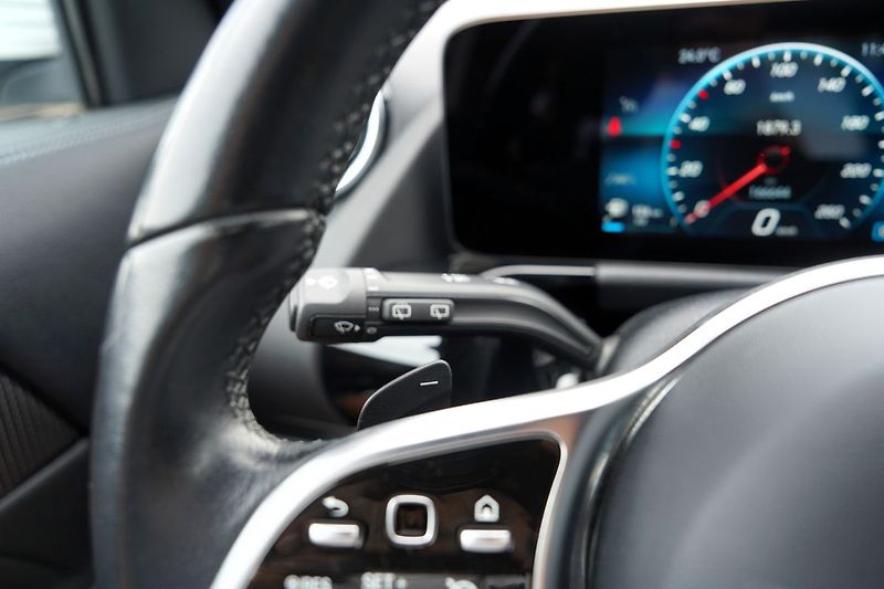 Mercedes-Benz GLA 200d Progressive/AT9/MBUX - fotka 44 z 46