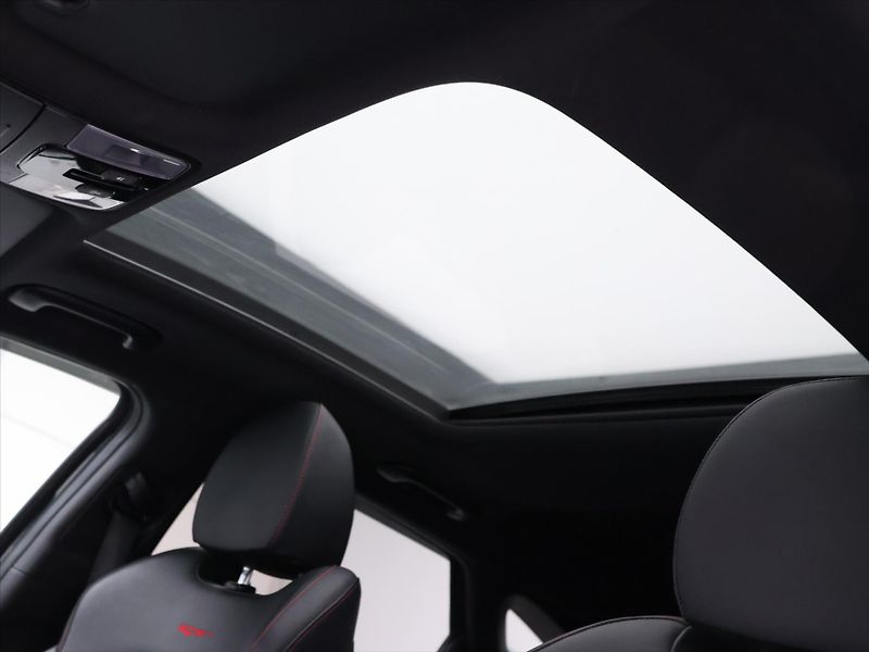 Kia Ceed GT 1,6 T-GDI 150kW DCT CZ - fotka 27 z 34