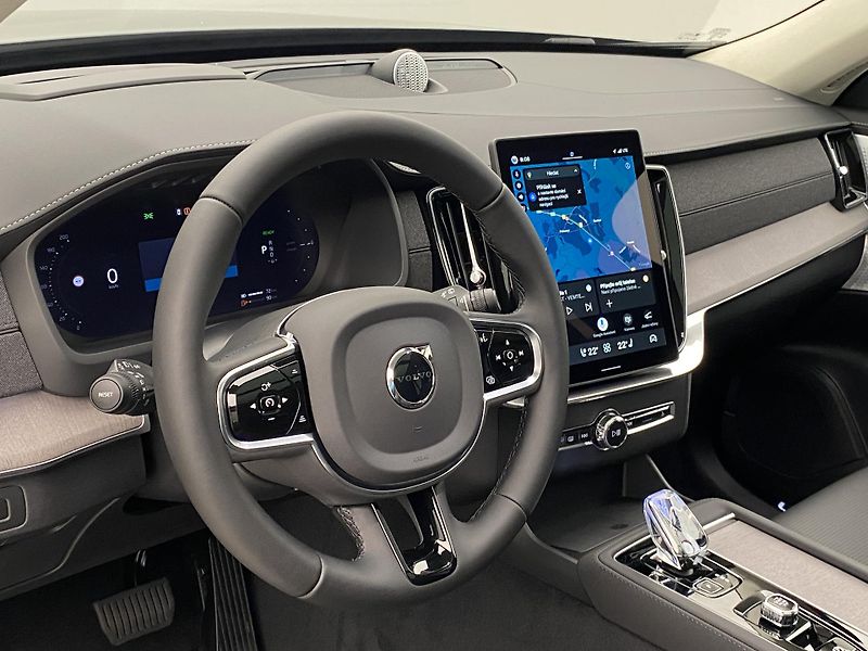 Volvo XC90 (2026) T8 AWD Plug-in DARK ULTRA - fotka 4 z 68