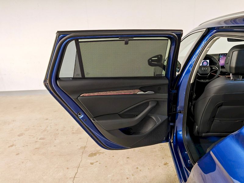 Škoda Superb (2024) Combi 2.0 TDI 142 kW DSG 4x4 L - fotka 26 z 34