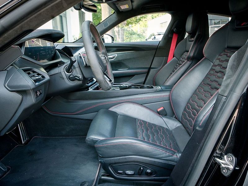 Audi Ostatní GT Laser, B&O, swivelling rear - fotka 5 z 12