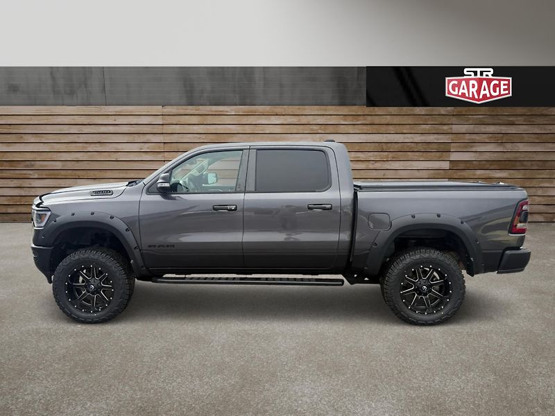 Dodge RAM (2019) +HEMI+PRO COMP LIFT+LARAMIE+ - fotka 6 z 23