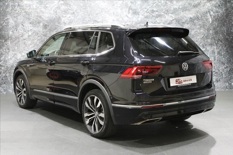 Volkswagen Tiguan Allspace 2,0 TSI ALL 4M DSG R-line - fotka 3 z 33