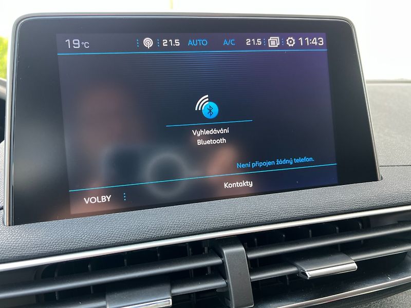 Peugeot 5008 (2018) 1.2PT 96kW A/T! 7míst! Allure! - fotka 36 z 41