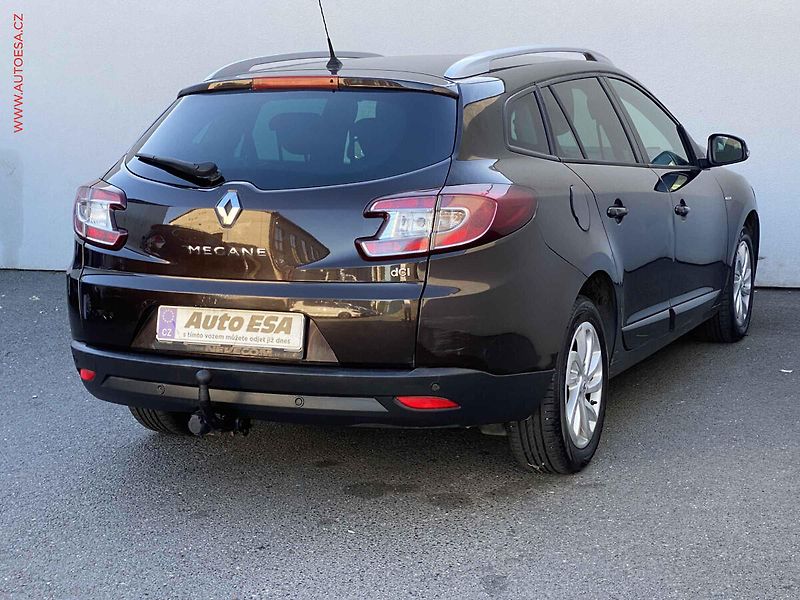 Renault Mégane (2015) 1.5dCi, 1.maj,ČR, AC, tempo - fotka 4 z 19