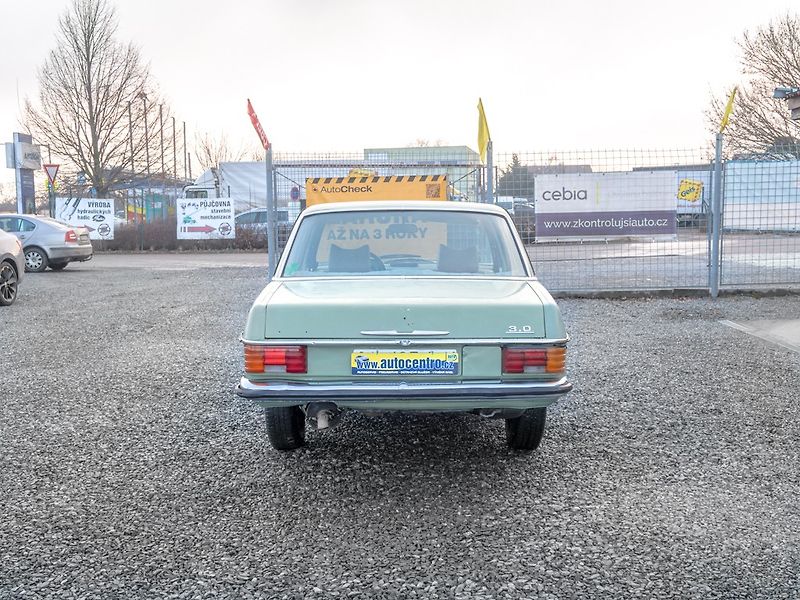 Mercedes-Benz Třídy E (1978) 240D W115 1978 - ŠPANĚL - fotka 6 z 21