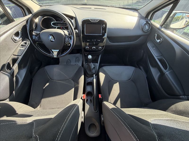 Renault Clio 1.5 dCi - fotka 7 z 10